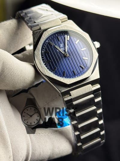 HUBLOT PINNACLE LINEAR SILVER CHAIN BLUE DIAL