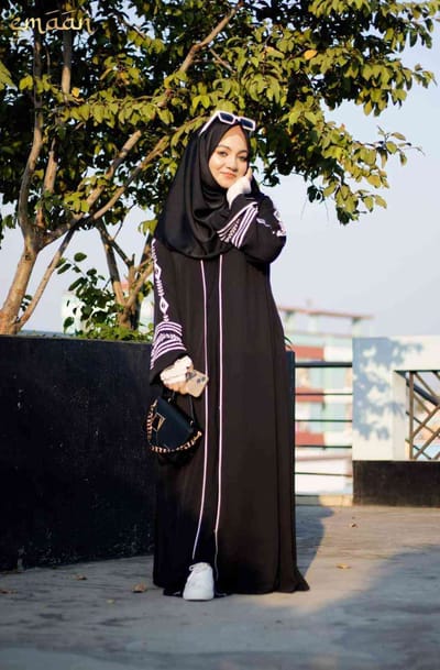 ✨ কনক বোরকা – এলিগ্যান্ট ও কমফোর্টেবল দুবাই চেরি বোরকা ✨