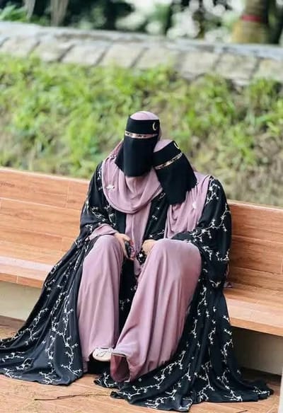 এরাবিয়ান কটি বোরকা