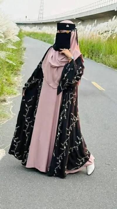 এরাবিয়ান কটি বোরকা