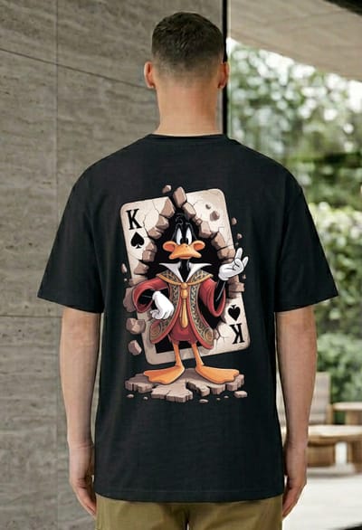 “Daffy Duck King Playing Card Graphic T-Shirt” 👕🂮