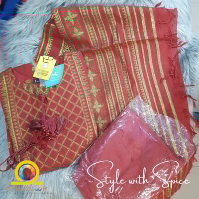 MAROON JACQUARD WOVEN STITCHED 3PC | J.LAWN - Image 3