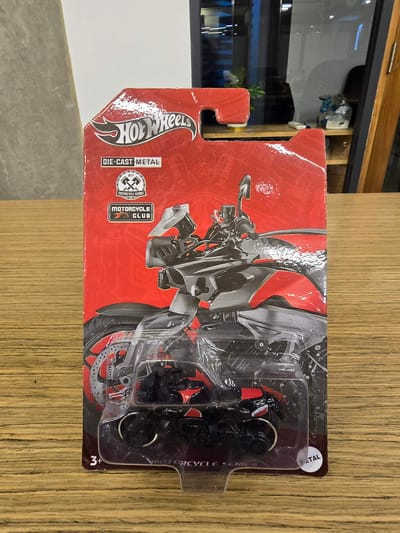 Hot Wheels Die-Cast Metal Motorcycle – Premium Mini Bike for Kids & Collectors
