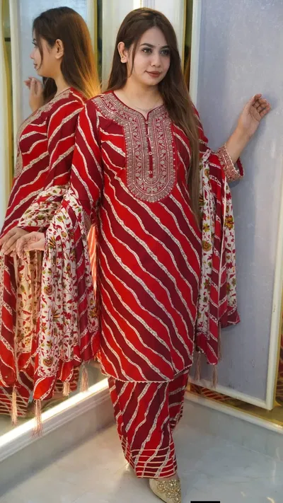 লাহোর থ্রি পিছ - Image 4