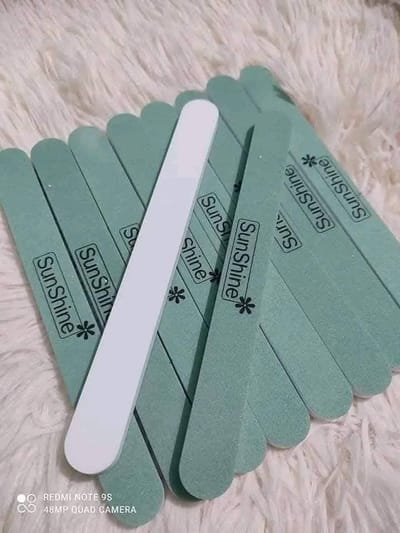 16 পিস প্রিমিয়াম মেনিকিউর & পেডিকিউর সেট🎁 ফ্রি: নেইল সাইনার (স্টক থাকা পর্যন্ত) - Image 2