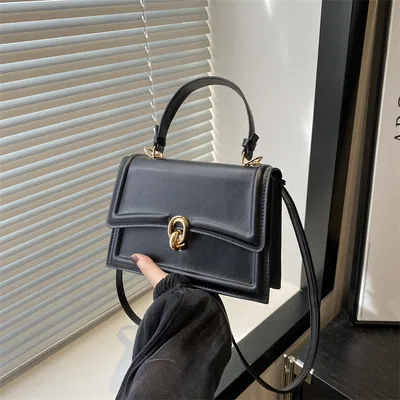 Box Shoulder bag