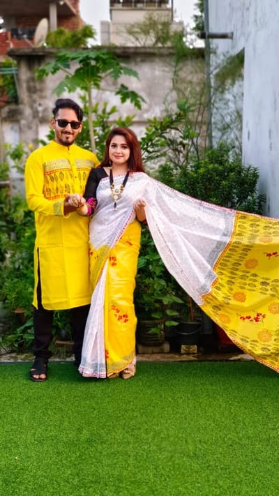 এক্সক্লুসিভ ধুপিয়ান সিল্ক শাড়ি & পাঞ্জাবি কাপল ড্রেস - Image 11