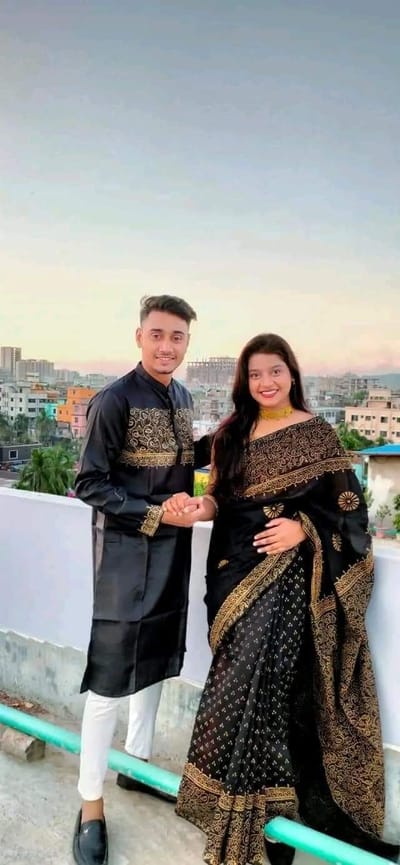 এক্সক্লুসিভ ধুপিয়ান সিল্ক শাড়ি & পাঞ্জাবি কাপল ড্রেস - Image 3