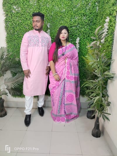 এক্সক্লুসিভ ধুপিয়ান সিল্ক শাড়ি & পাঞ্জাবি কাপল ড্রেস - Image 17