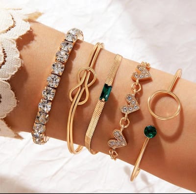 Green Stone Bracelet Set - Image 1