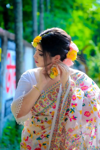 স্ক্রিন প্রিন্ট হাফ সিল্ক শাড়ি - Image 3