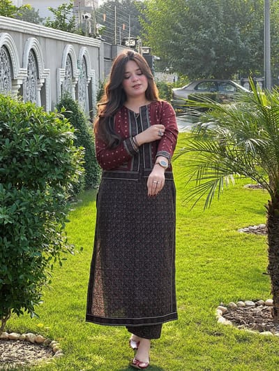 LUXURY LONG KAMIZ KOTI THREE PIECE SET - Image 7