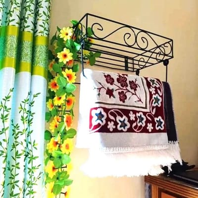 পবিত্র কোরআন শরীফ ও জায়নামাজ রাখার স্ট্যান্ড