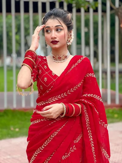 ওয়েটলেস জর্জেট এমব্রয়ডারি শাড়ি - Image 1