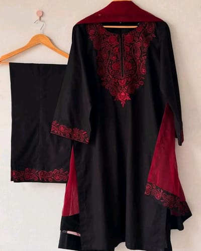 Sequence Embroidery Three Piece - Image 3