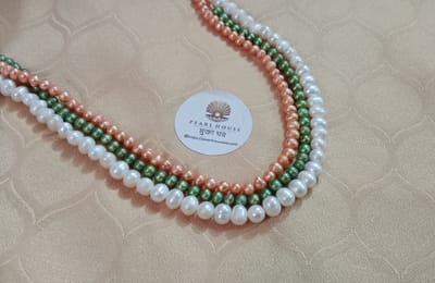 Pearl 3 Layer Multicolor neckpiece