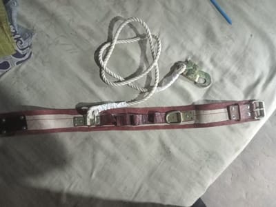 safety belt/ Construction Workers Safety Belt I Udyogi /Seat Belts Tree Climbing Equipment Tree Pruning Installation Stairs Climbing Safety Devices - Image 1