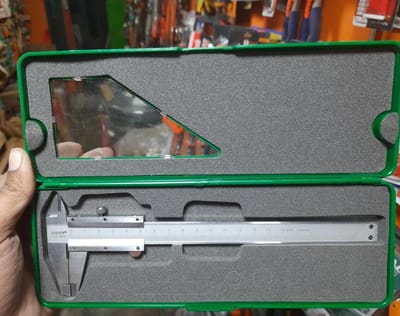 Analog Vernier Calipers 6 Inch Vernier Schel or Slide Caliper good quality Vernier calipers 6'' inch With plastic box same as picture - Image 1