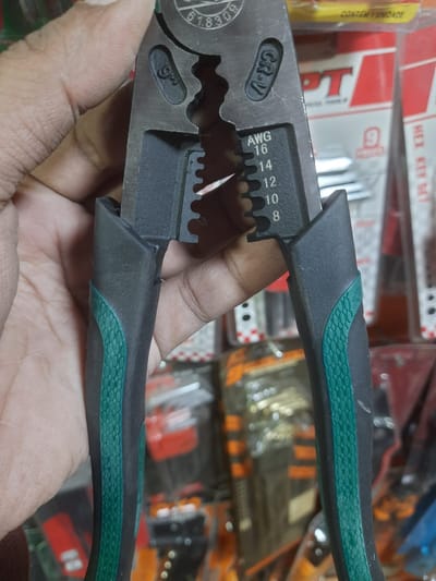 Multifunctional Tools Pliers 9 inch, 4 in 1, combination pliers and designed with wire stripper, crimper, cutter, pliers, professional designed for cutting changlu brand same as picture - Image 4