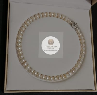 Button shape Pearl Necklace
