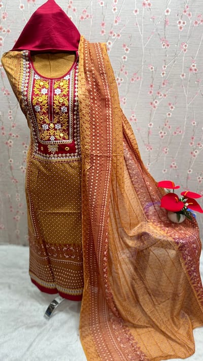 আড়ং এমব্রয়ডারি বুটিকস থ্রি পিস - Image 5