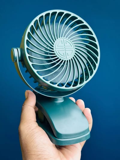 P8 USB Small Handheld Rechargeable Clip Fan – Green Color