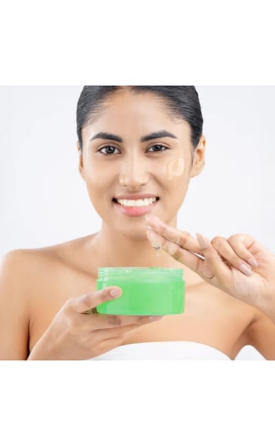 Nior Aloe Vera 99.99% Moisture Soothing Gel 300ml - Image 4