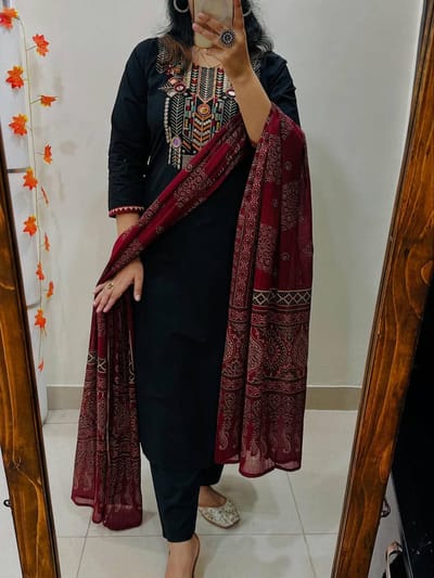 রেডিমেড থ্রি পিস - Image 1