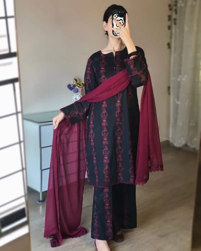 ব্লাক+মেরুন ফ্লোরাল থ্রি-পিস সেট - Image 4