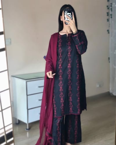 ব্লাক+মেরুন ফ্লোরাল থ্রি-পিস সেট - Image 7