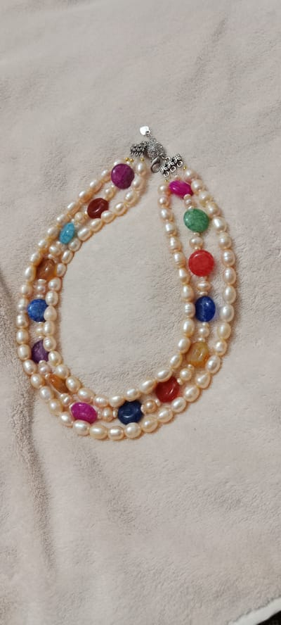 Exclusive Pearl 3 layers Neckpiece
