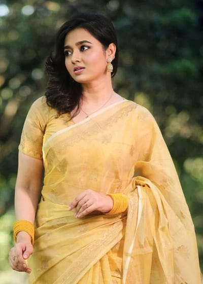 Afsan Print Sharee with Blouse Piece - Image 3