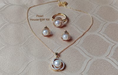 Pearl pendent set