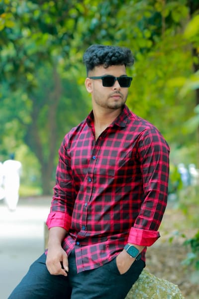 স্টাইলিশ এবং আরামদায়ক চেক শার্ট - Image 4