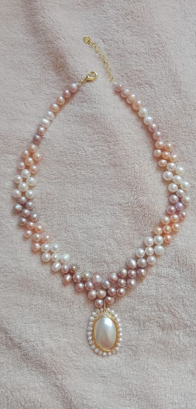 Exclusive Pearl Necklace