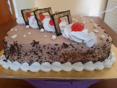 Chocolate Cake 1.5 Pound- Square