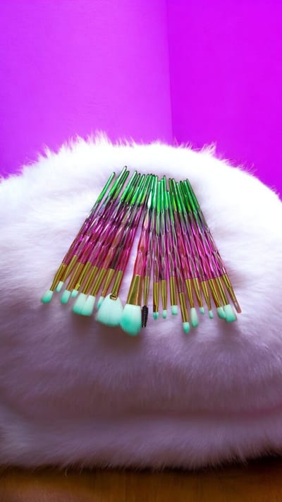 20 piece brush set - Image 2
