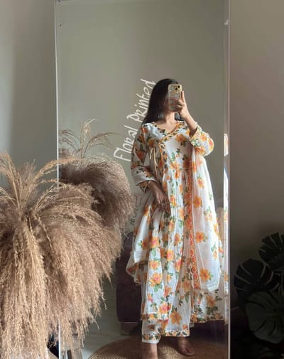 আনারকলি গাউন থ্রি-পিস সেটা - Image 1