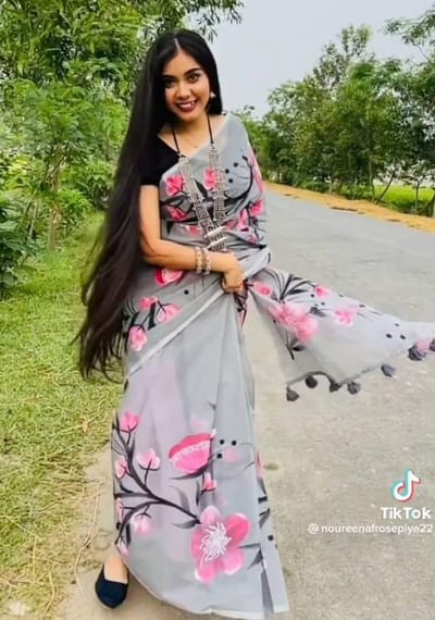 হ্যান্ড প্রিন্ট হাফ সিল্ক শাড়ি - Image 7