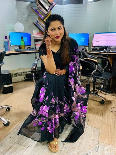 হ্যান্ড প্রিন্ট হাফ সিল্ক শাড়ি - Image 18