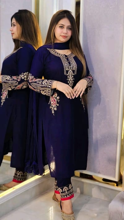 সিকোয়েন্স এমব্রয়ডারি থ্রি পিস - Image 1