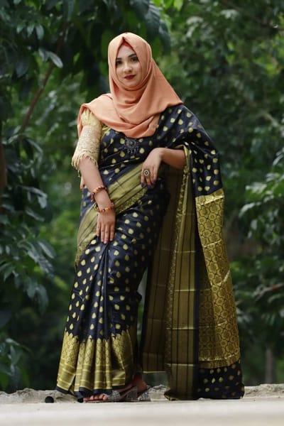 সফট সিল্ক কাতান শাড়ী - Image 3