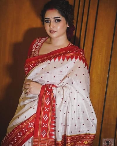 উন্নত মানের হাফ সিল্ক শাড়ি - Image 1