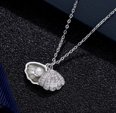 Pearl Pendent