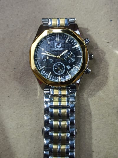 Forecast watch Black with a textured pattern - Image 3