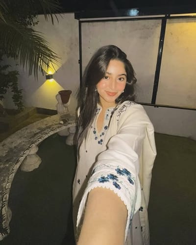 White AURA Three Piece Set - Image 2