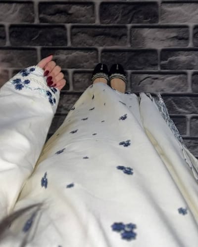 White AURA Three Piece Set - Image 4