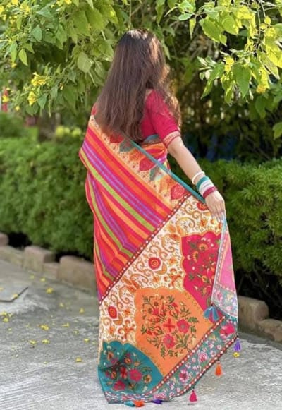 Digital Print Sharee with Blouse Piece - Image 4