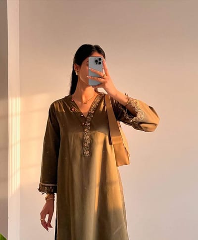 Desinger Co-red Set - Image 1