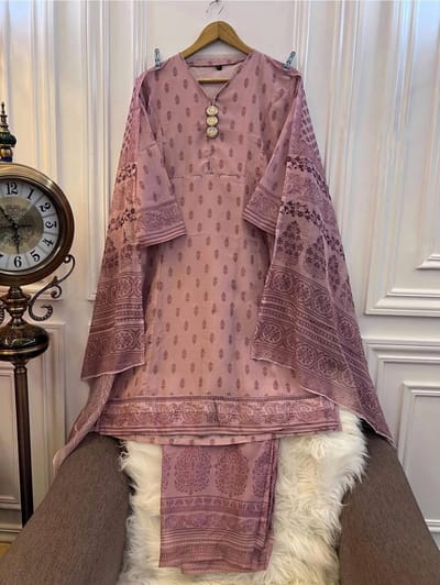 Jorjet Three Piece - Image 5